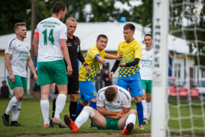 Klasa "A" piłki nożnej - Iskra Tarnów - LKS Wierzchosławice-Ostrów